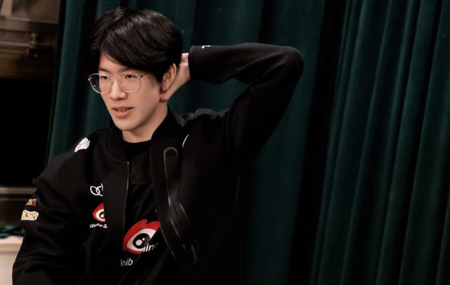 Virtus.pro.DM：我15岁就打进欧服前200了