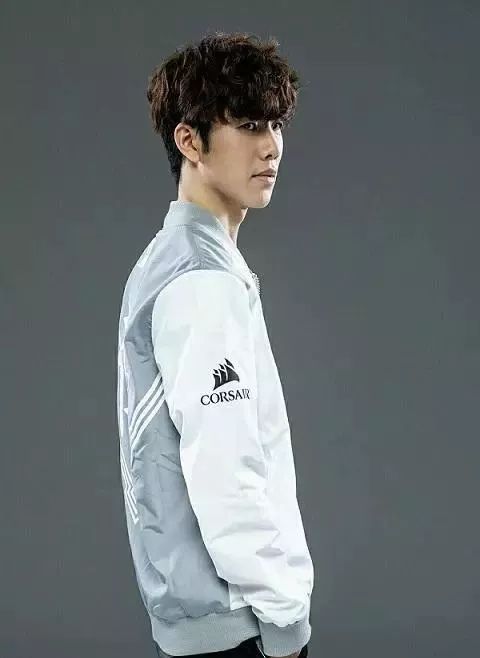 【前瞻】2025LPL春季赛决赛RNG vs FPX，是凤凰涅槃，还是RNG王者归来？