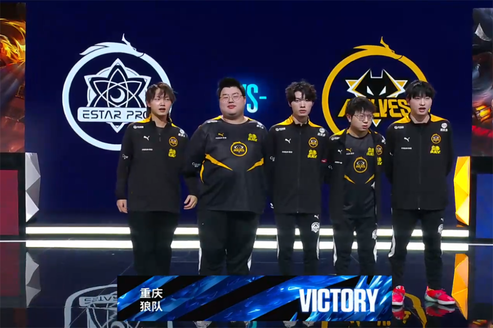 s1mple 已以租借协议加入 FaZe